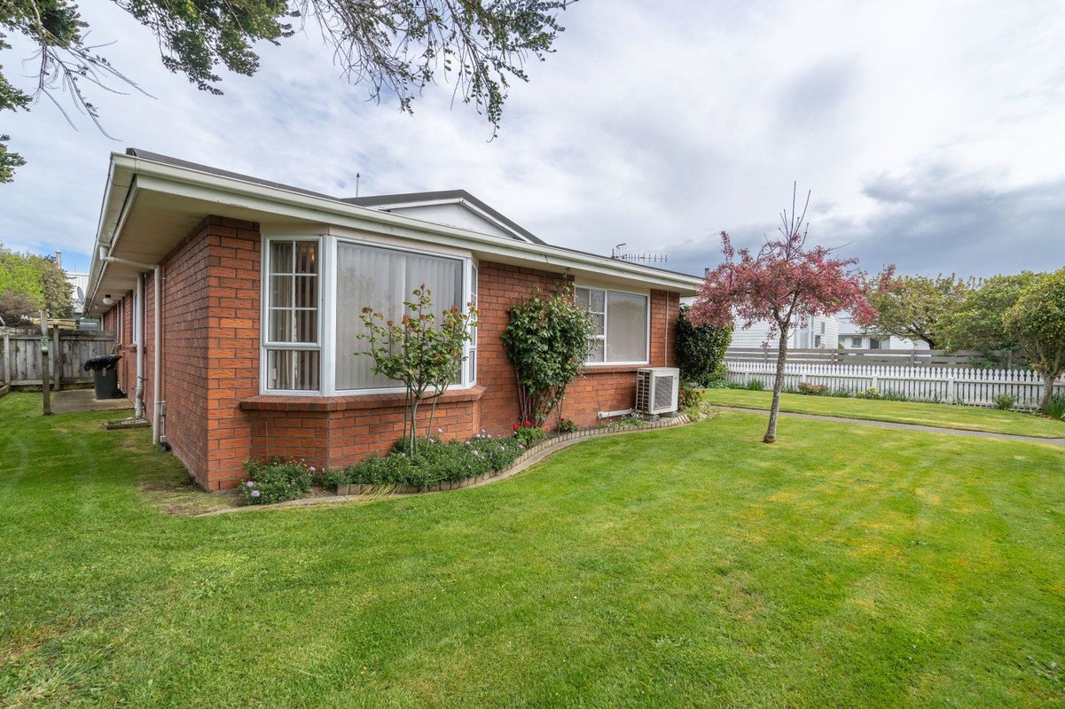1/11 Maitland Street, Strathern, Invercargill - Carousel 1