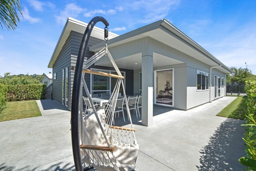 20 Rire Hau Lane, Pyes Pa, Tauranga - Carousel 1