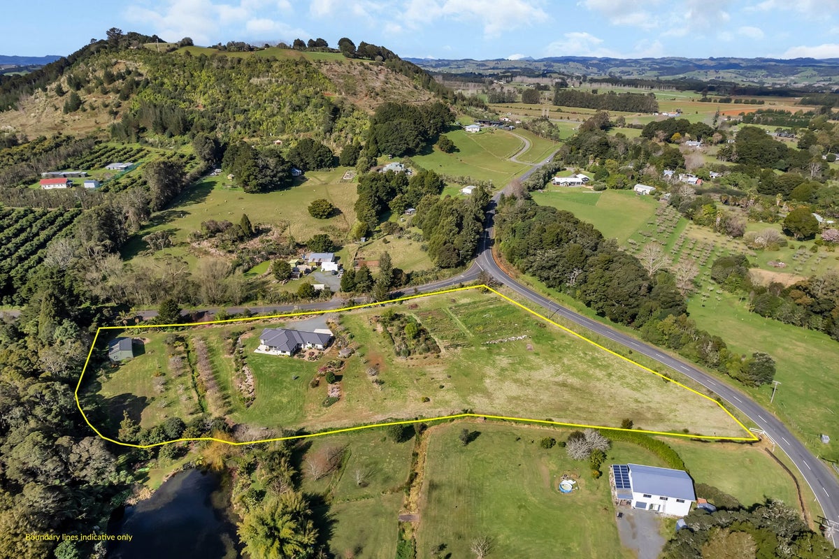 9 Crawford Road, Whangarei - Carousel 31