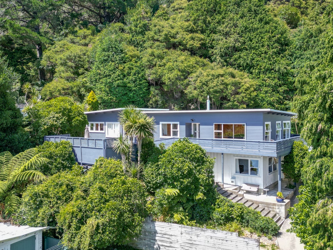 0 , Wainuiomata - Carousel 1