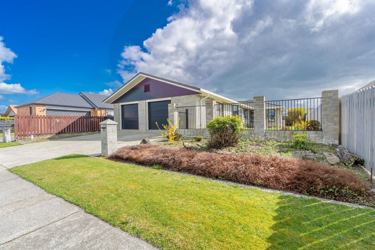52 Vogel Street, Waikiwi, Invercargill - Carousel 1