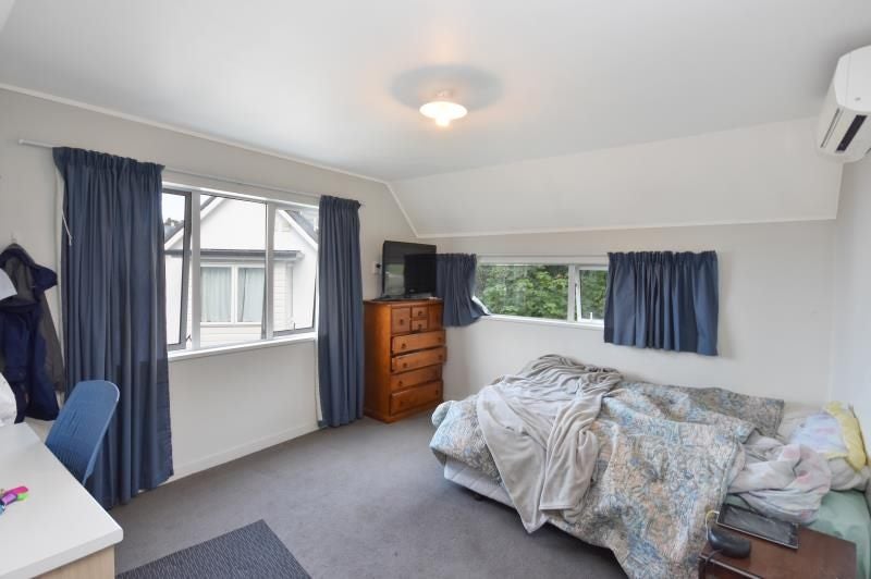 11 Pitt Street, North Dunedin, Dunedin - Carousel 17