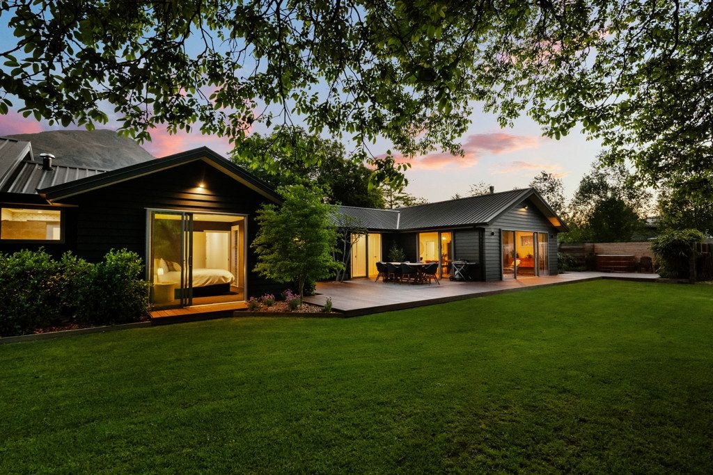 25 Erskine Street, Lake Hayes, Queenstown - Carousel 2