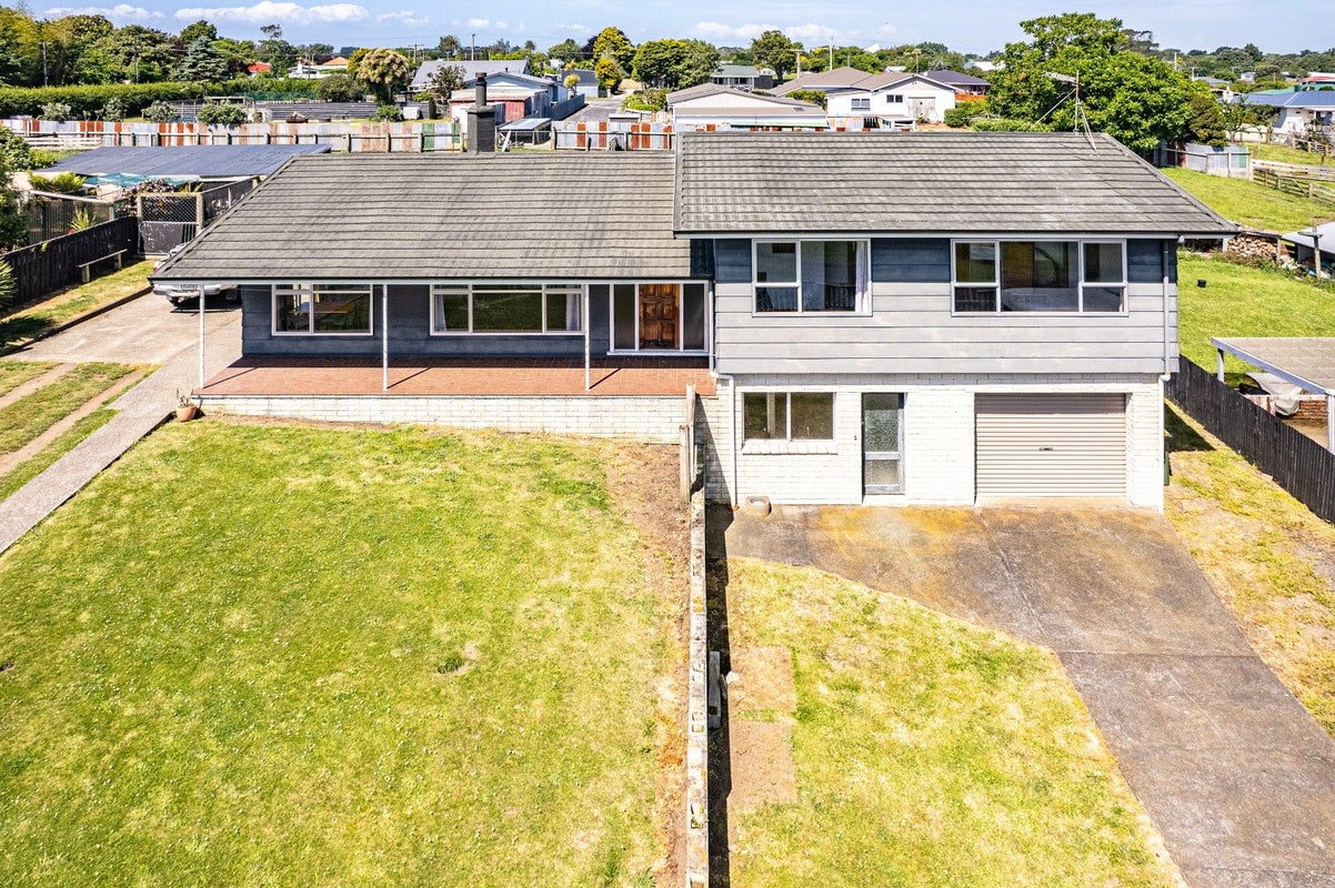 16 Swinbourne Street, Waverley, Waverley - Carousel 1
