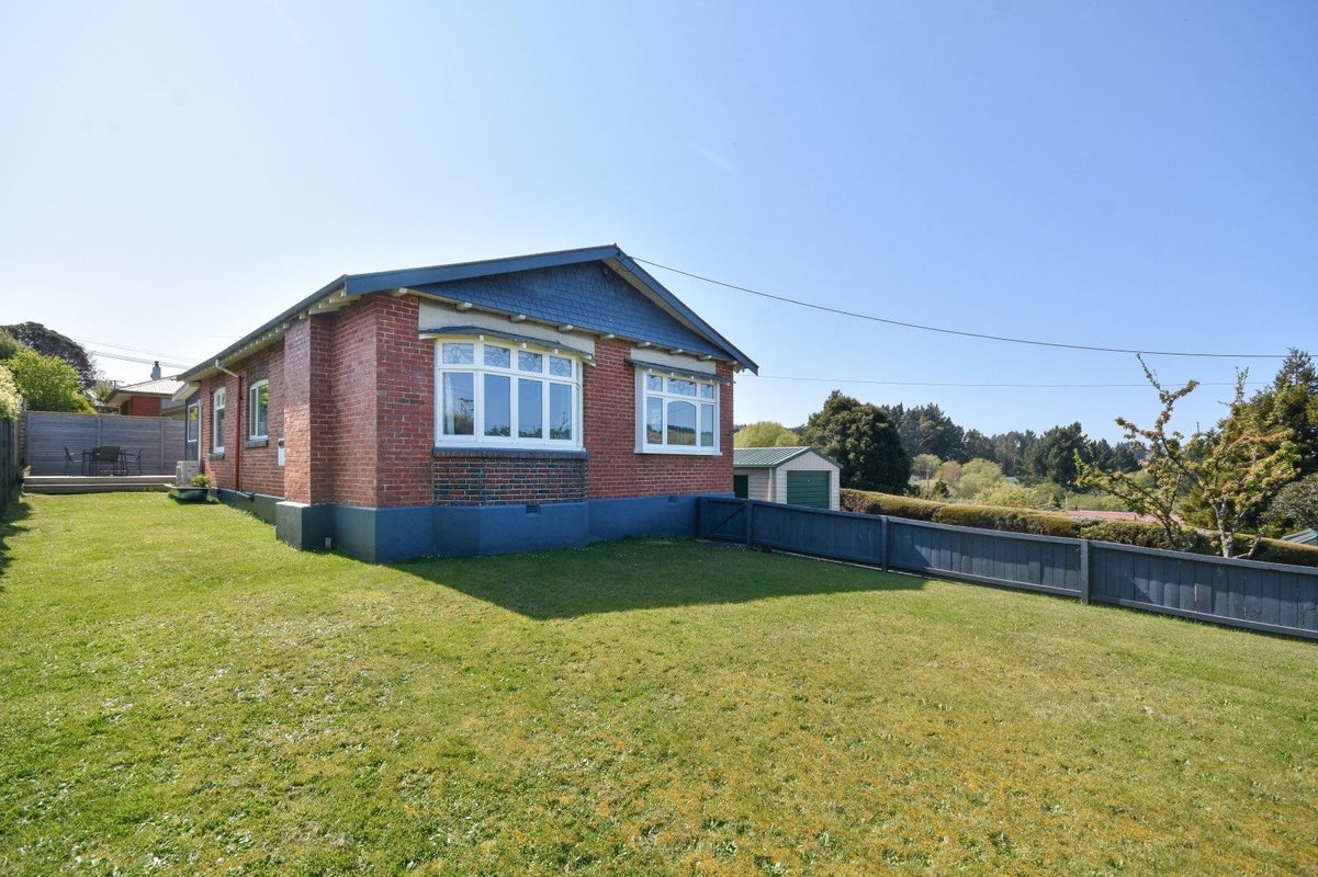 11 Lethaby Street, Abbotsford, Dunedin - Carousel 2