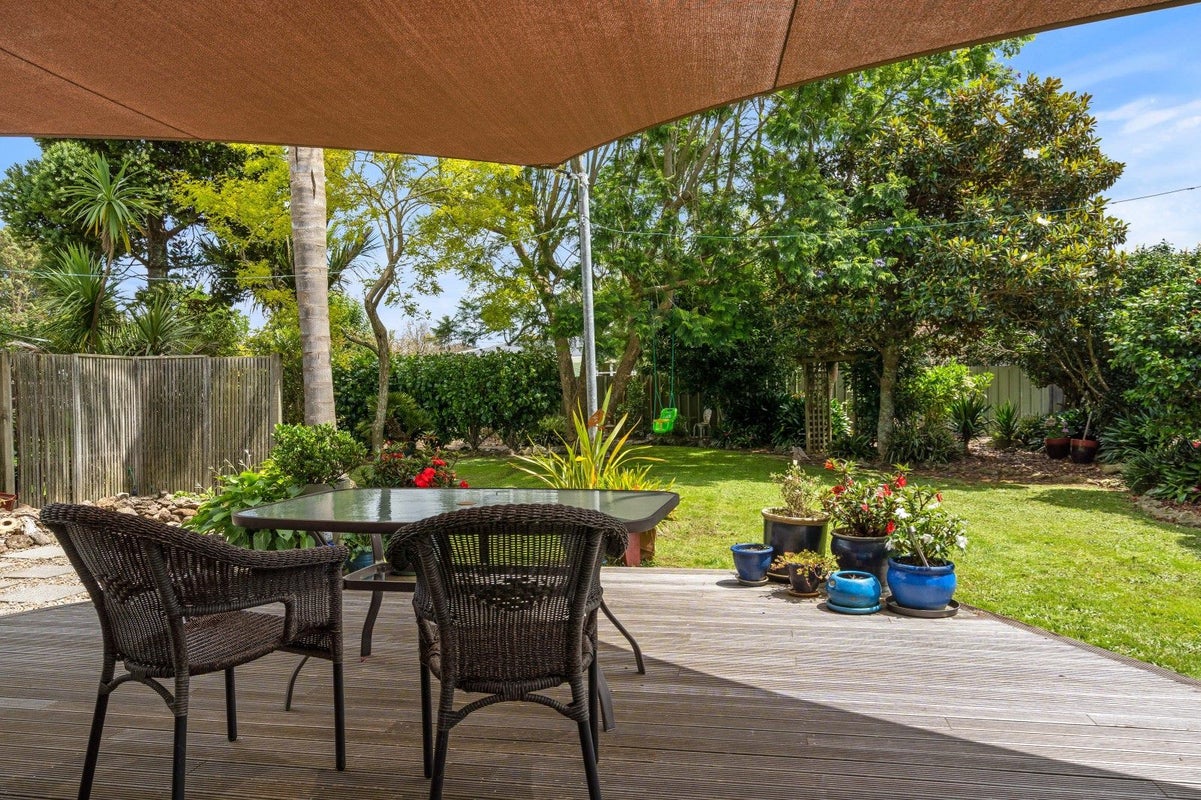 1 Clarkson Crescent, Maunu, Whangarei - Carousel 1