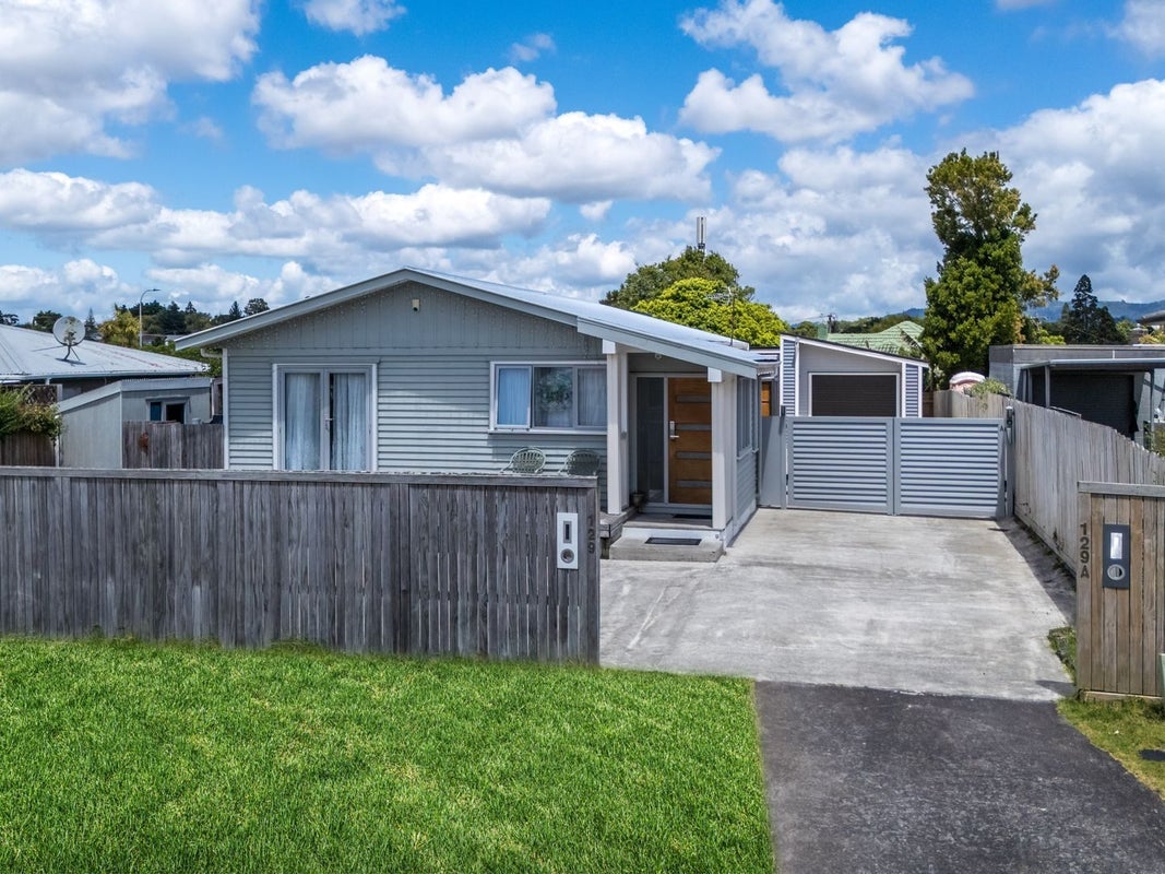 129 Riverpark Crescent, Henderson, Auckland - Carousel 1