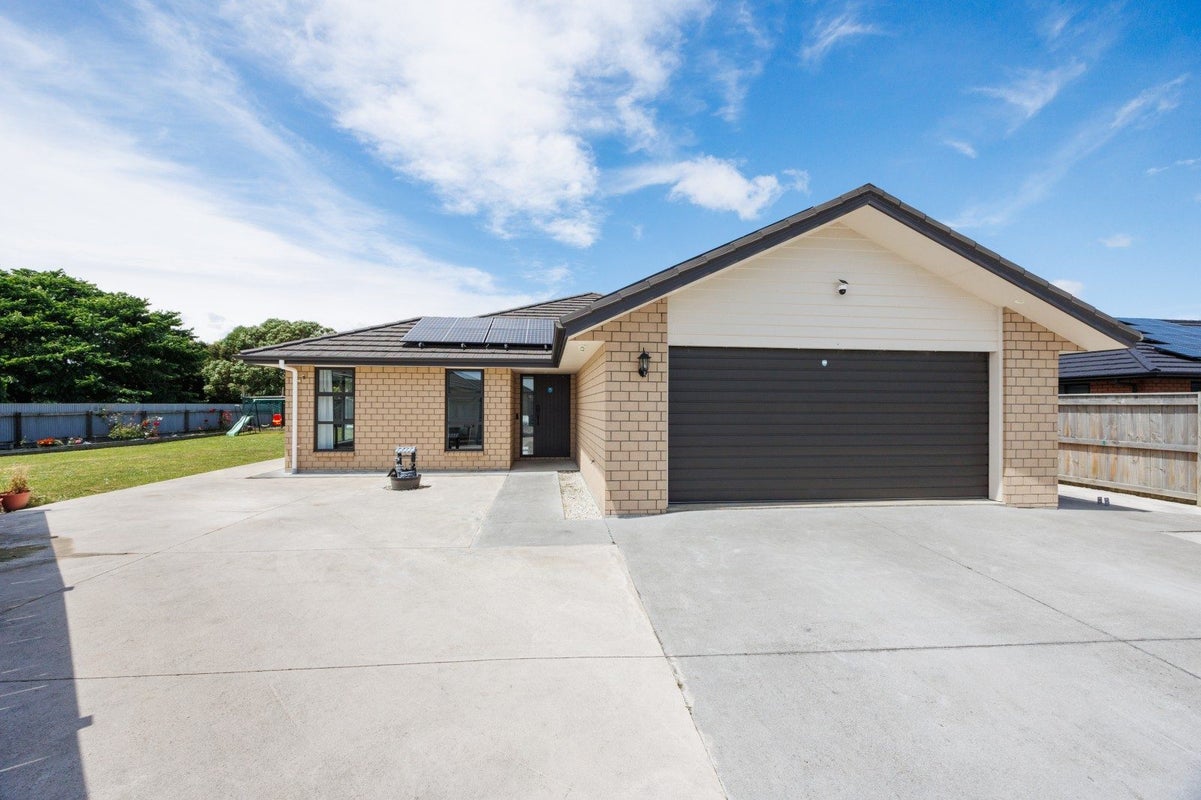59 Balrickard Way, Milson, Palmerston North - Carousel 2