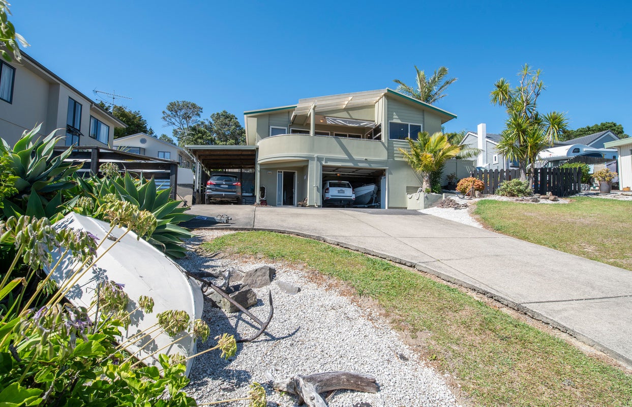 7 Brightside Road, Stanmore Bay, Whangaparaoa - Carousel 2