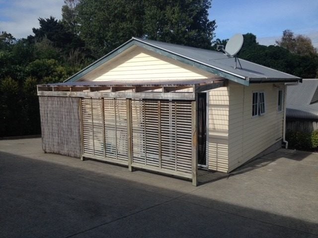25 Glenfern Road, Mellons Bay, Auckland - Carousel 1