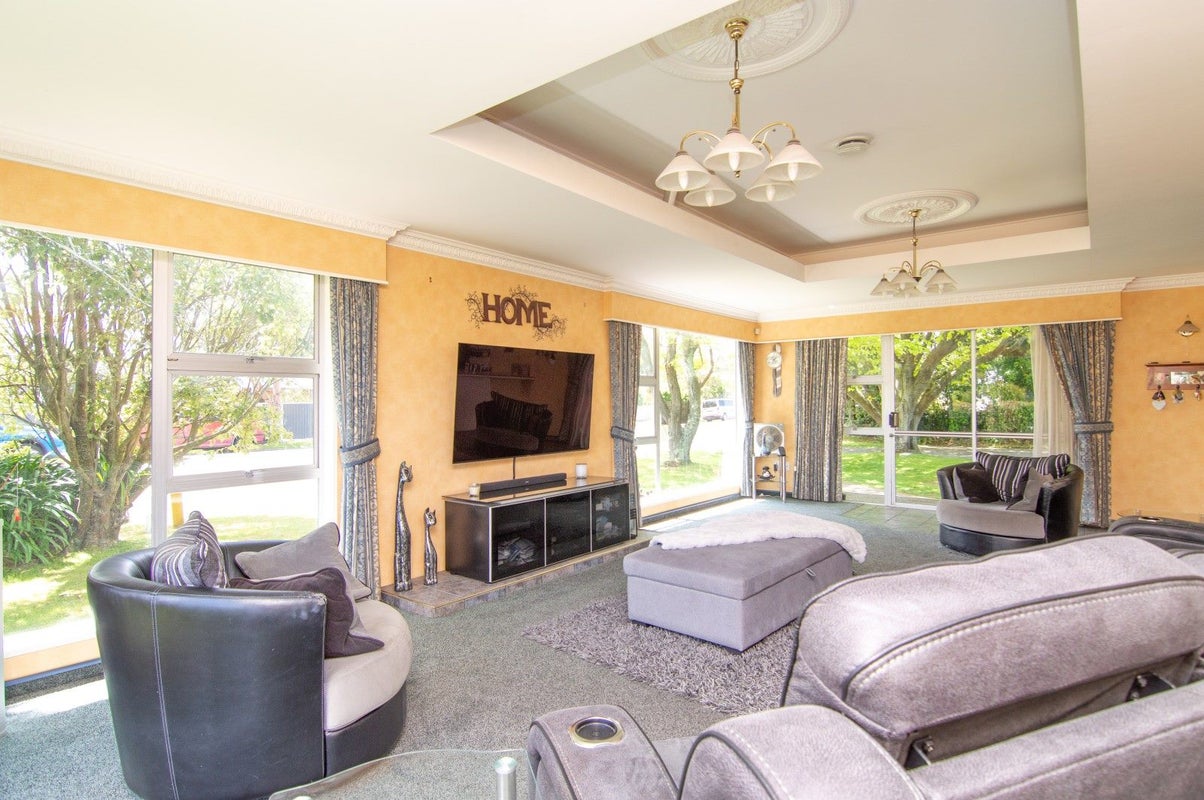 44 Rata Street, Roslyn, Palmerston North - Carousel 2