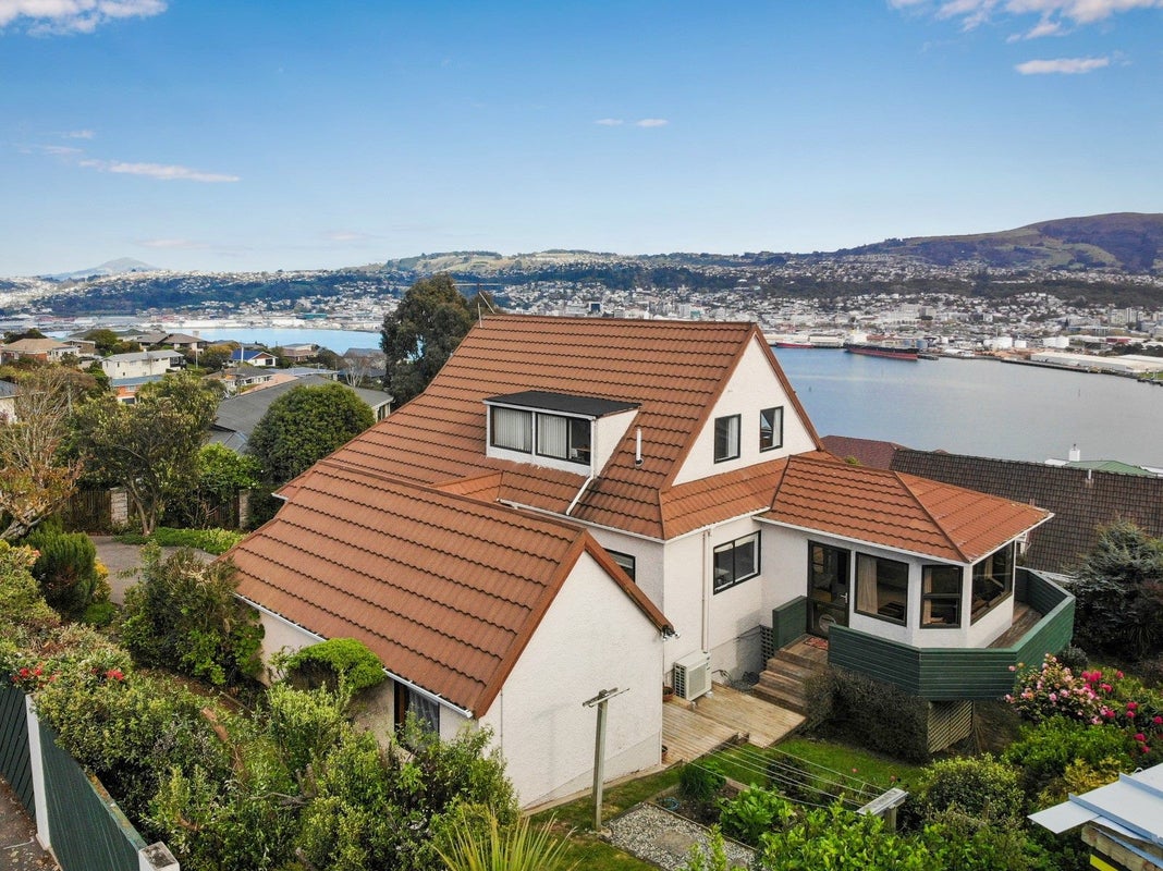 207 Larnach Road, Waverley, Dunedin - Carousel 1