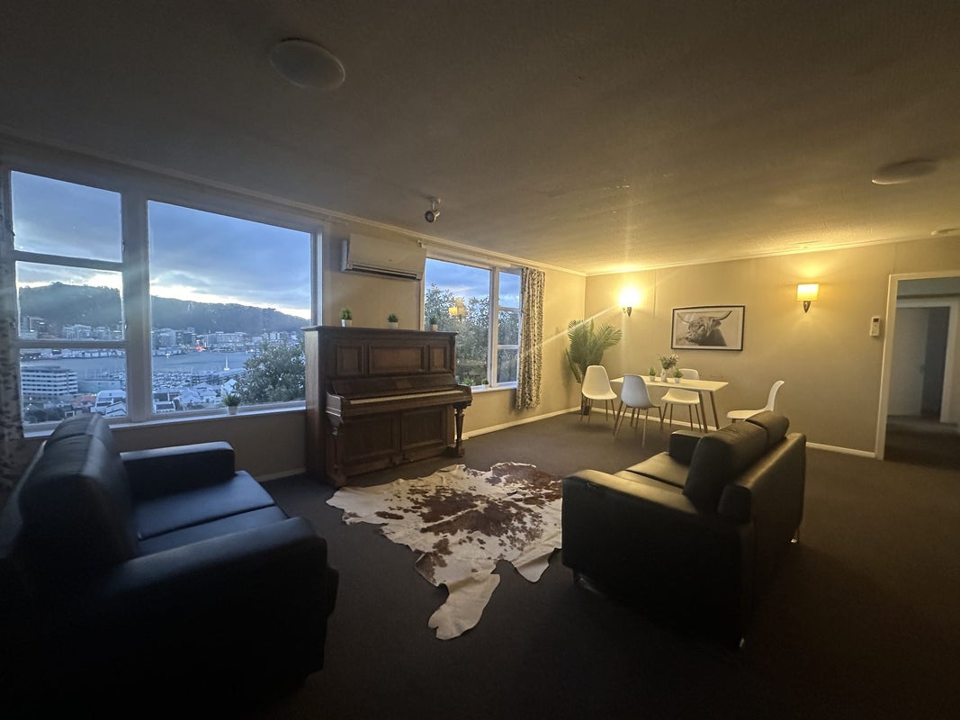 11 Vogel Street, Mount Victoria, Wellington - Carousel 1