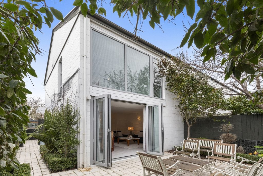 3/99 Aikmans Road, Merivale, Christchurch - Carousel 1