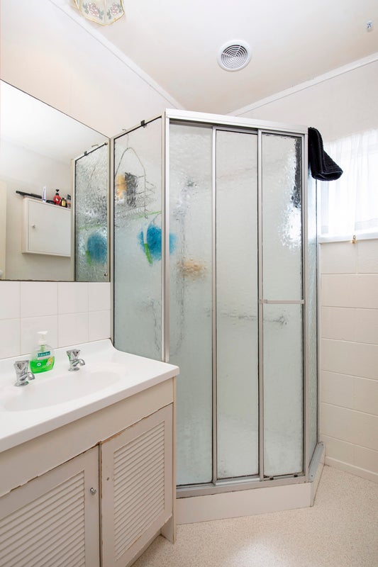 2/55 Cook ST, Howick, Auckland - Carousel 21