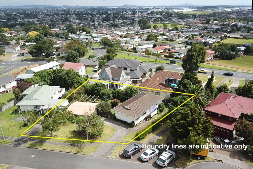 8 Mataura Place, Clover Park, Auckland - Carousel 1