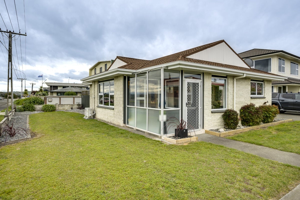 1/30 Meeanee QUAY, WESTSHORE, NAPIER - Carousel 1