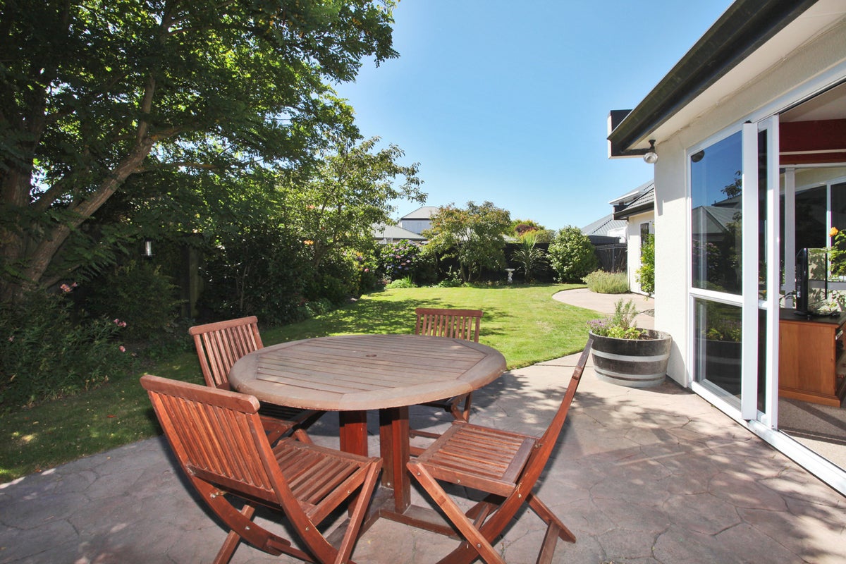 6 Hunt Lane, Avondale, Christchurch - Carousel 21