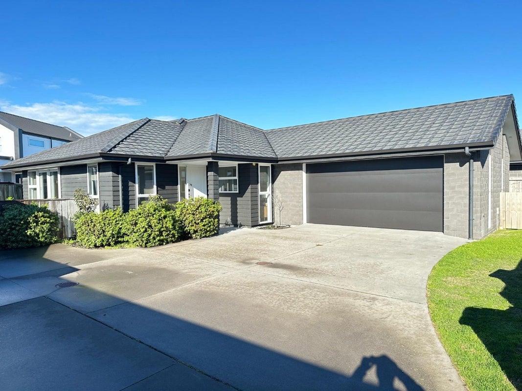 6 Monaco Key, Papamoa Beach, Papamoa - Carousel 1