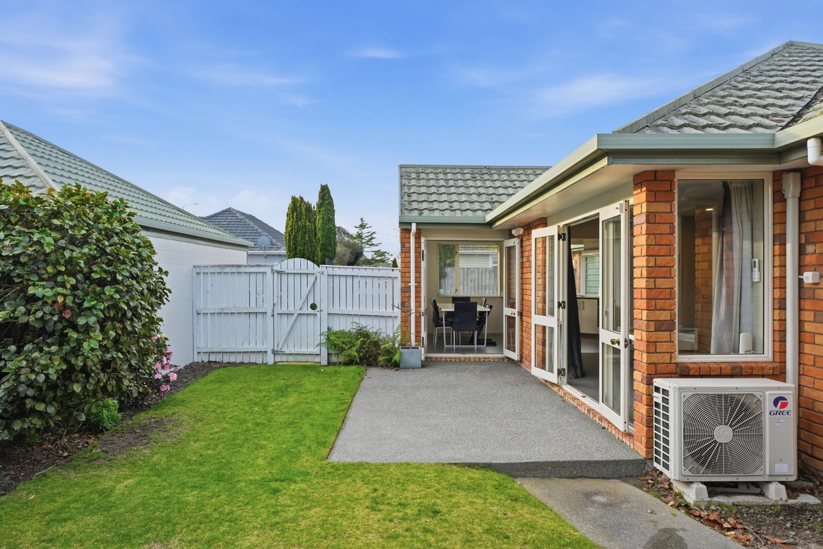 2/294 Travis Road, New Brighton, Christchurch - Carousel 19
