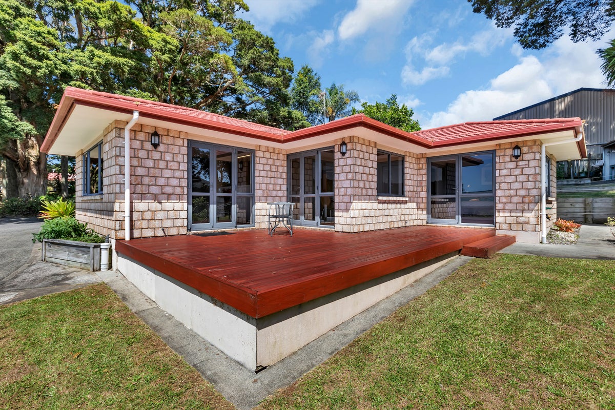 16 Bush Haven Drive, Kamo, Whangarei - Carousel 1