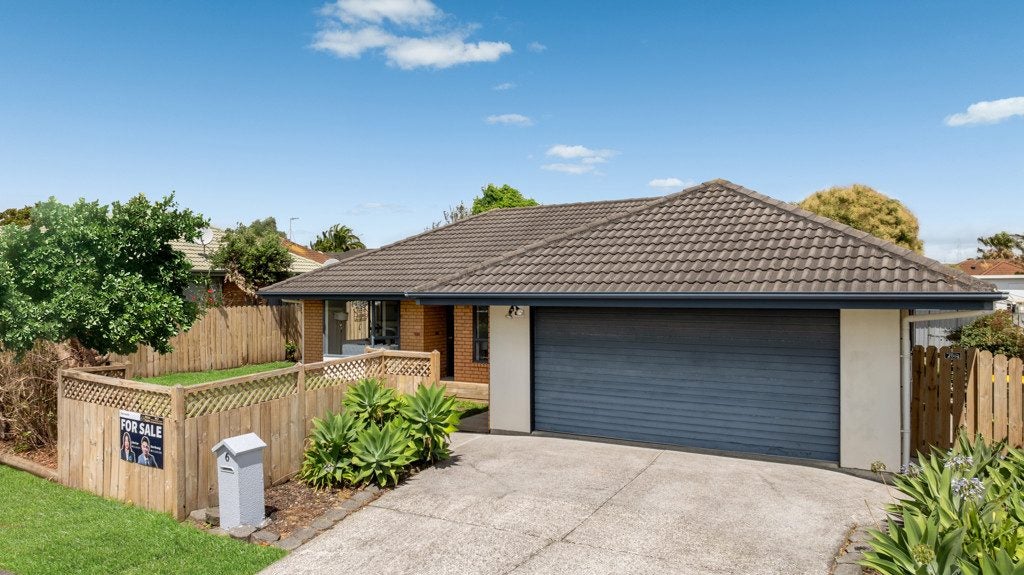 6 Michael Jones Drive, Flat Bush, Auckland - Carousel 2