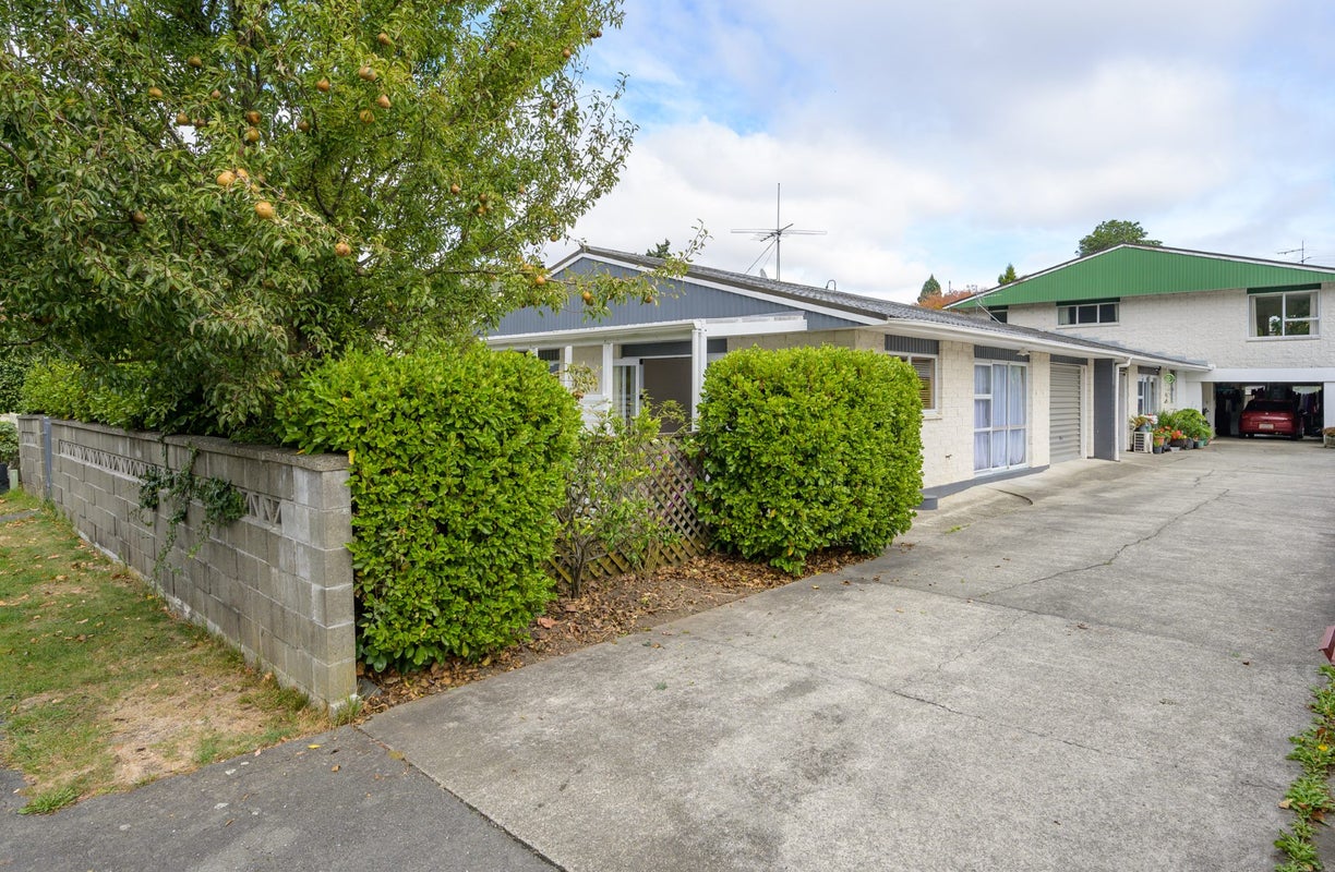 1/8 Tory Street, Maitai, Nelson - Carousel 24