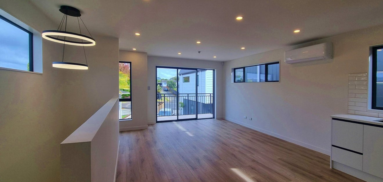 10C Starling Place, Ranui, Auckland - Carousel 2