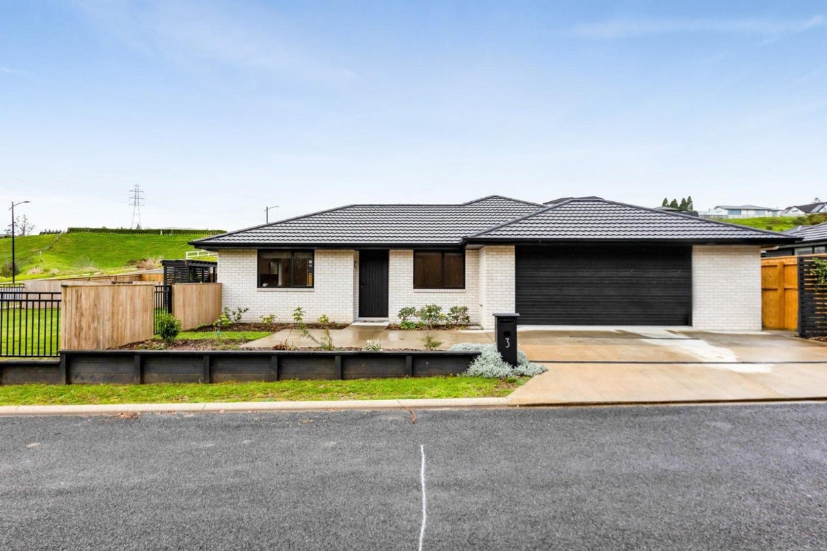 3 Ruru Lane, Hurworth, New Plymouth - Carousel 2