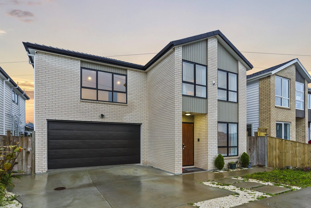 14 Repehina Road, Flat Bush, Auckland - Carousel 1