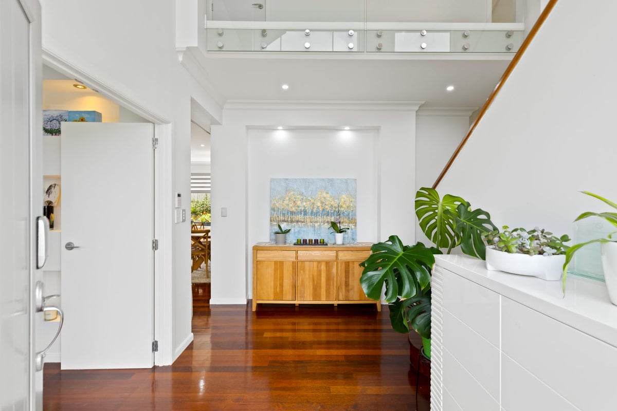 3 Corricvale Way, Northcross, Auckland - Carousel 2