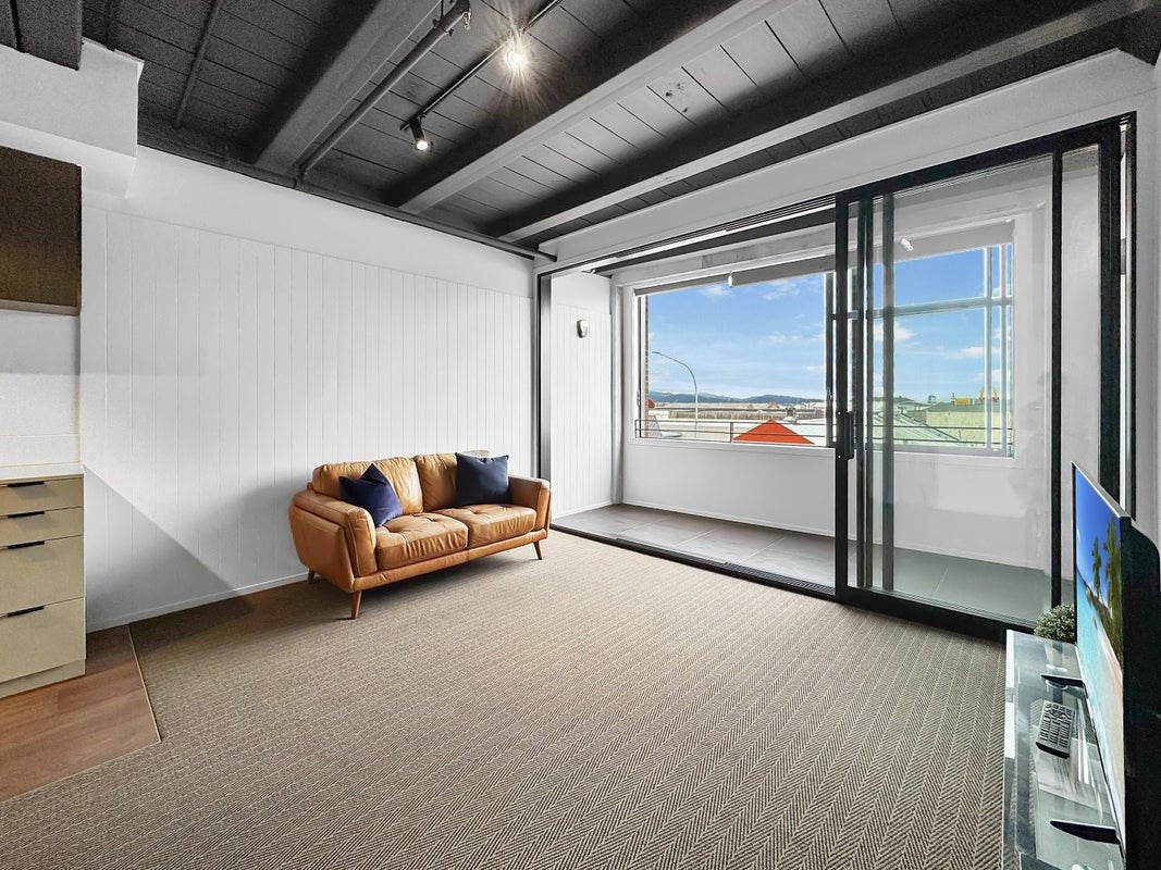 102/73 Jackson Street, Petone, Lower Hutt - Carousel 2