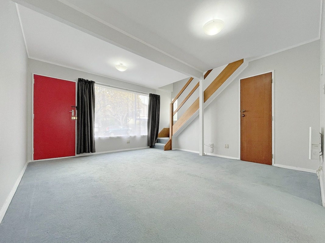 26A Viewmont Drive, Harbour View, Lower Hutt - Carousel 2