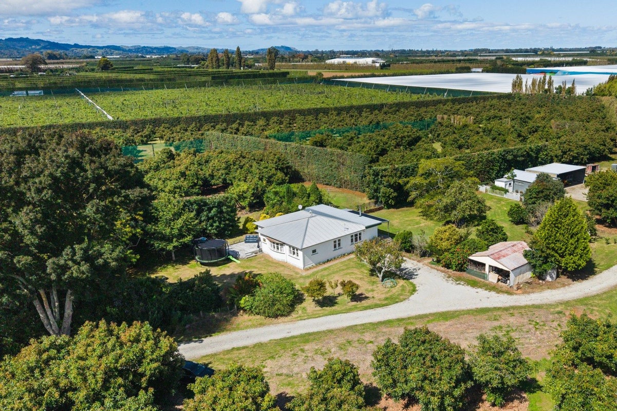 42 Ferry Road, Waerengaahika, Gisborne - Carousel 2