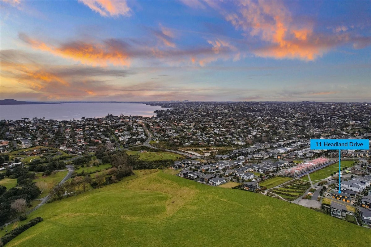 11 Headland Drive, Long Bay, Auckland - Carousel 28
