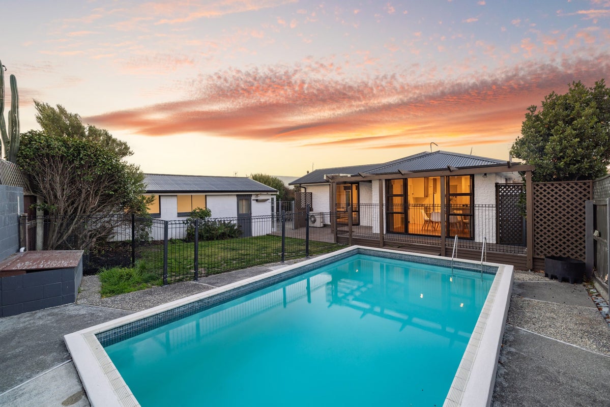 3 Leda Place, North New Brighton, Christchurch - Carousel 1