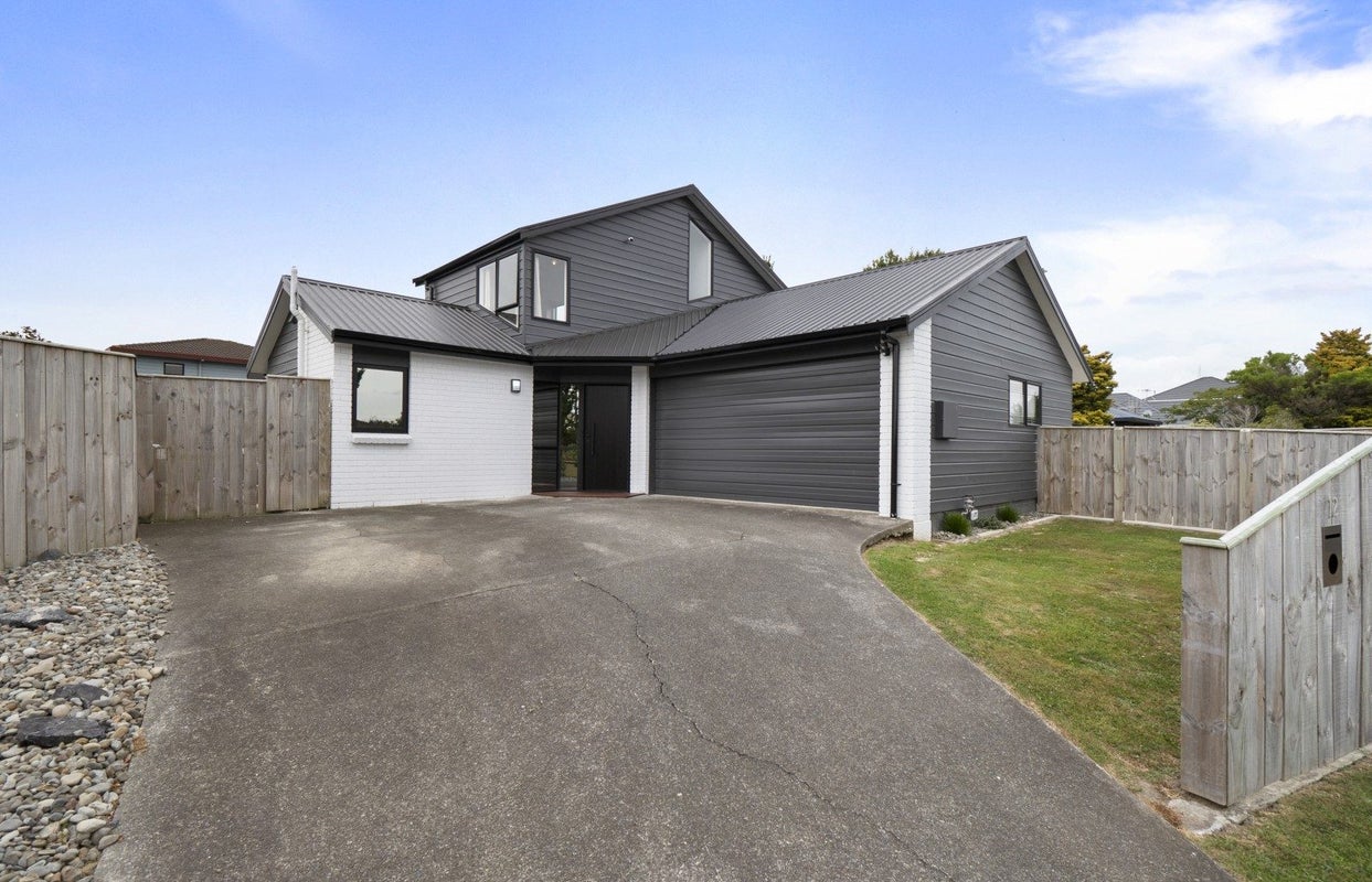 12 Jefferson Crescent, Milson, Palmerston North - Carousel 1