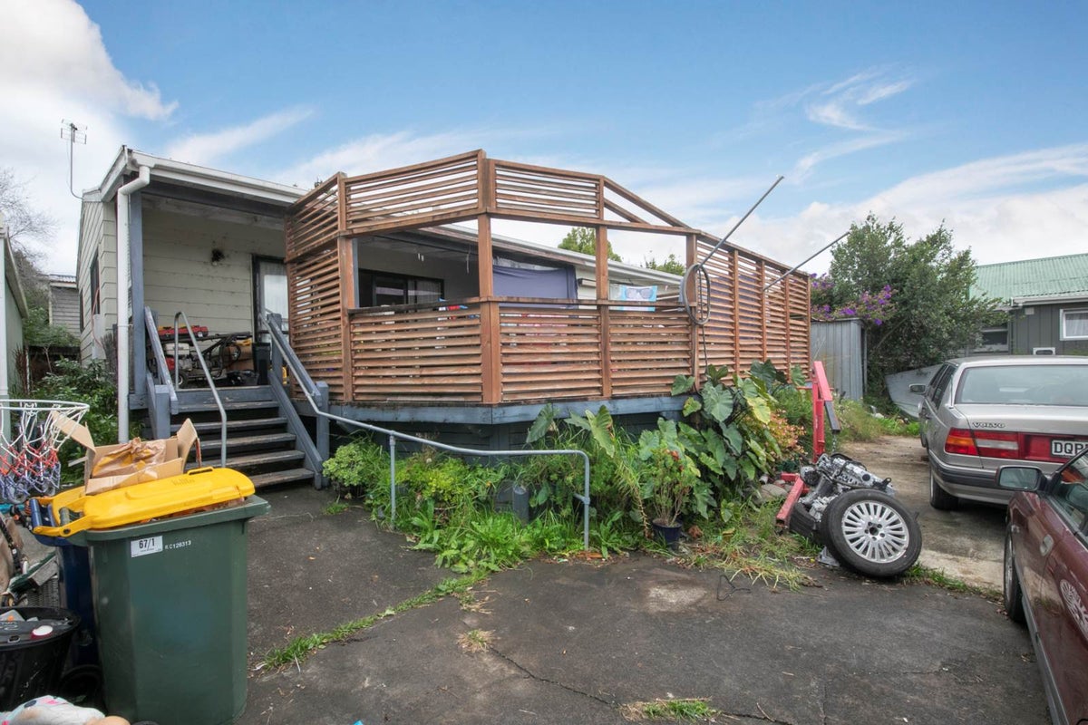 1/67 Forest Hill Road, Henderson, Auckland - Carousel 1