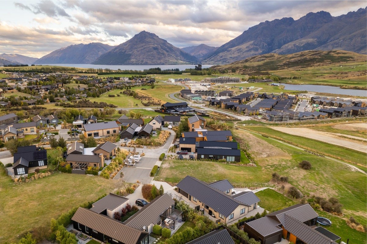 11 Torridon Court, Jacks Point, Queenstown - Carousel 31