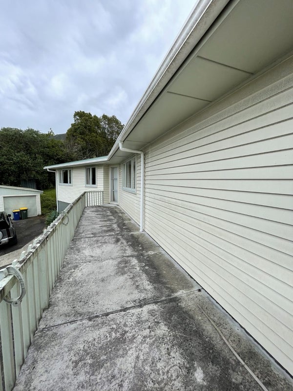 16 Cypress Place, Sunnynook, Auckland - Carousel 16