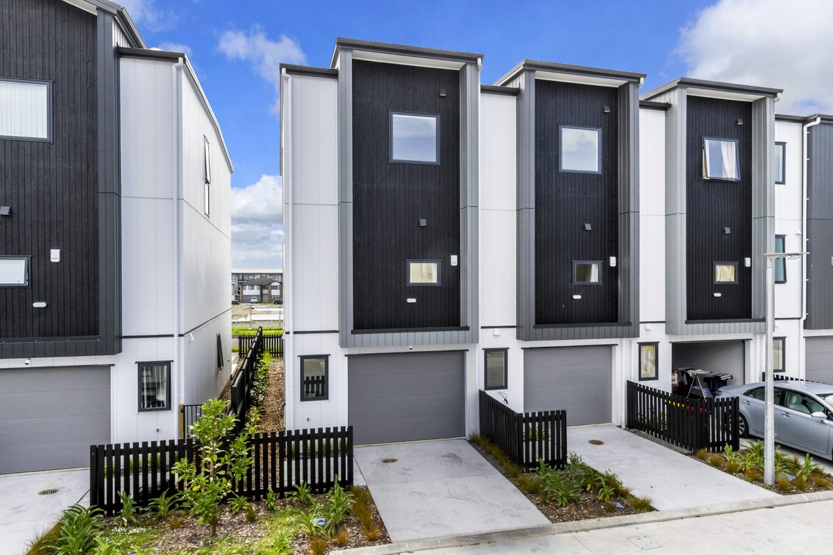 12 Papa Takaro Lane, Flat Bush, Manukau City, Auckland - Carousel 25