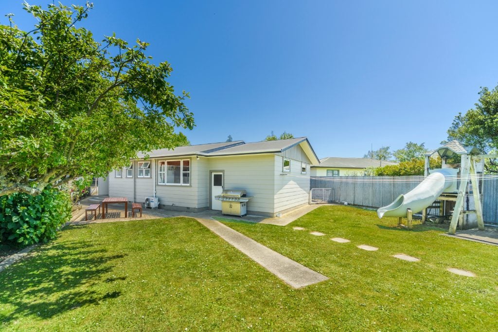 138 Ruamahanga Crescent, Terrace End, Palmerston North - Carousel 19
