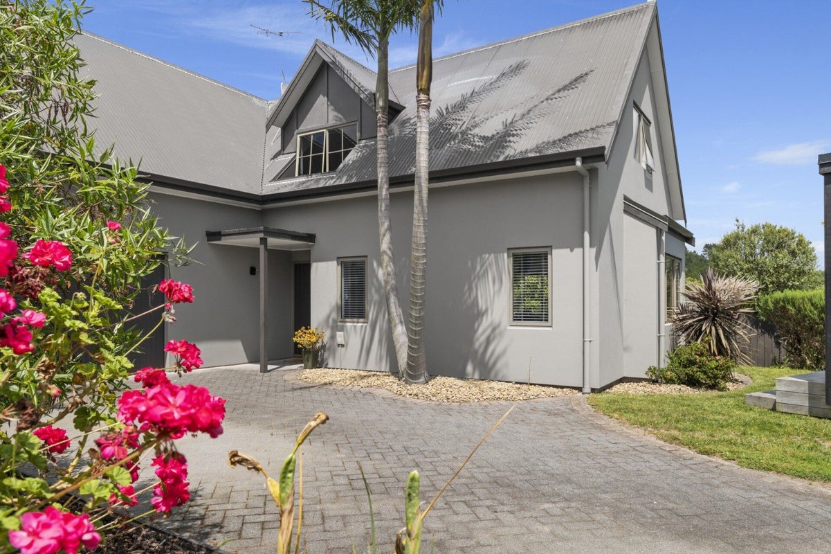 27 Solander Drive, Welcome Bay, Tauranga - Carousel 2