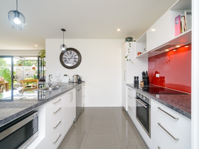 43A Abraham Crescent, Milson, Palmerston North - Carousel 2