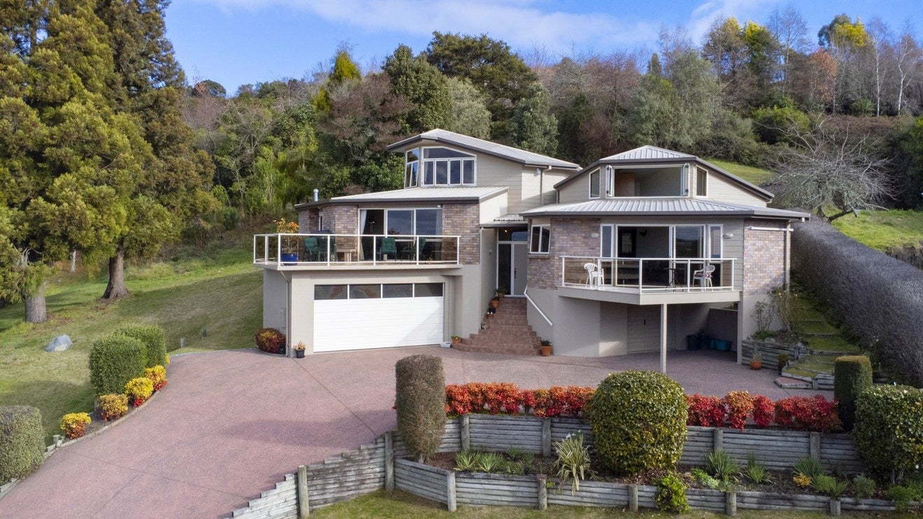 15 Cherry Lane, Acacia Bay, Taupo - Carousel 24