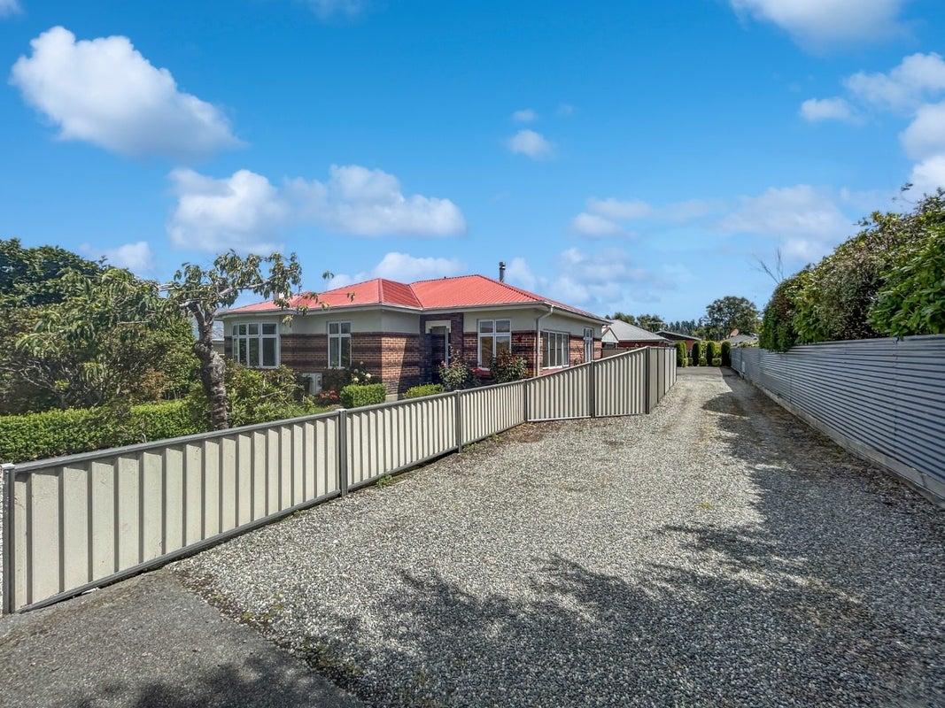 94 Sydney Street, Windsor, Invercargill - Carousel 1