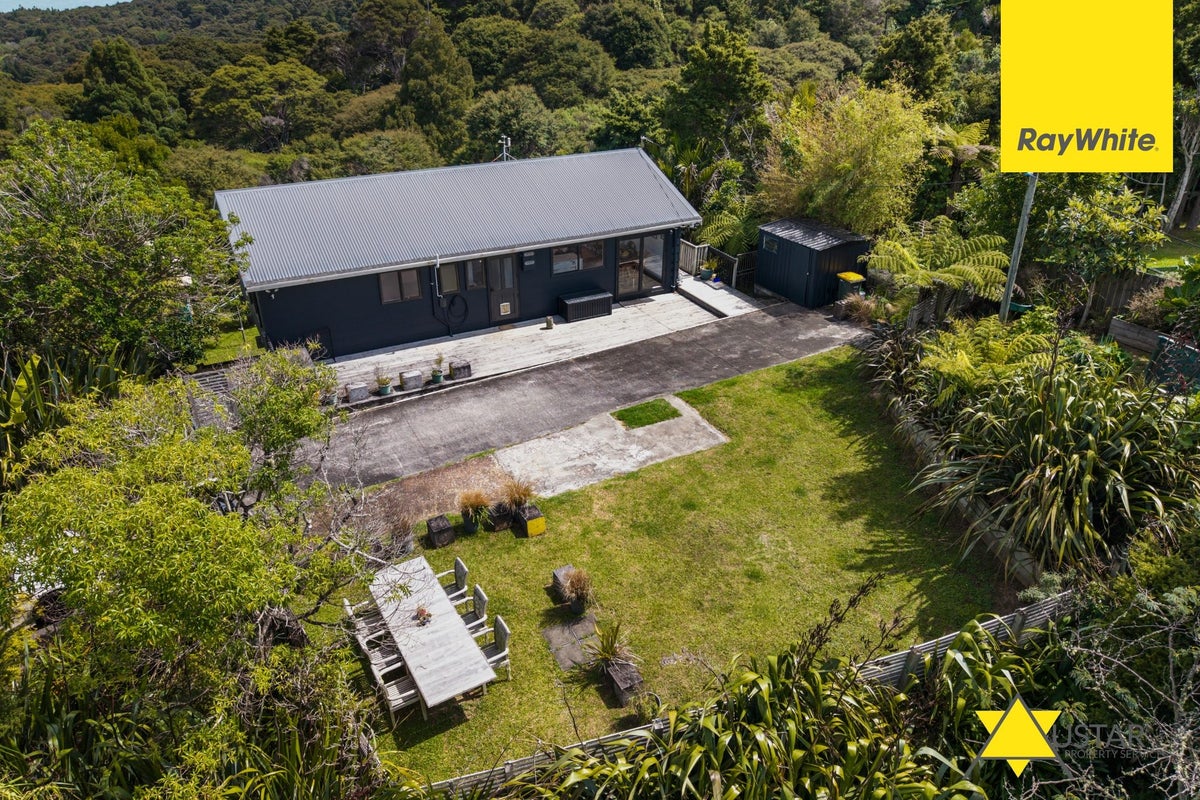 153 Victory Road, Laingholm, Auckland - Carousel 18