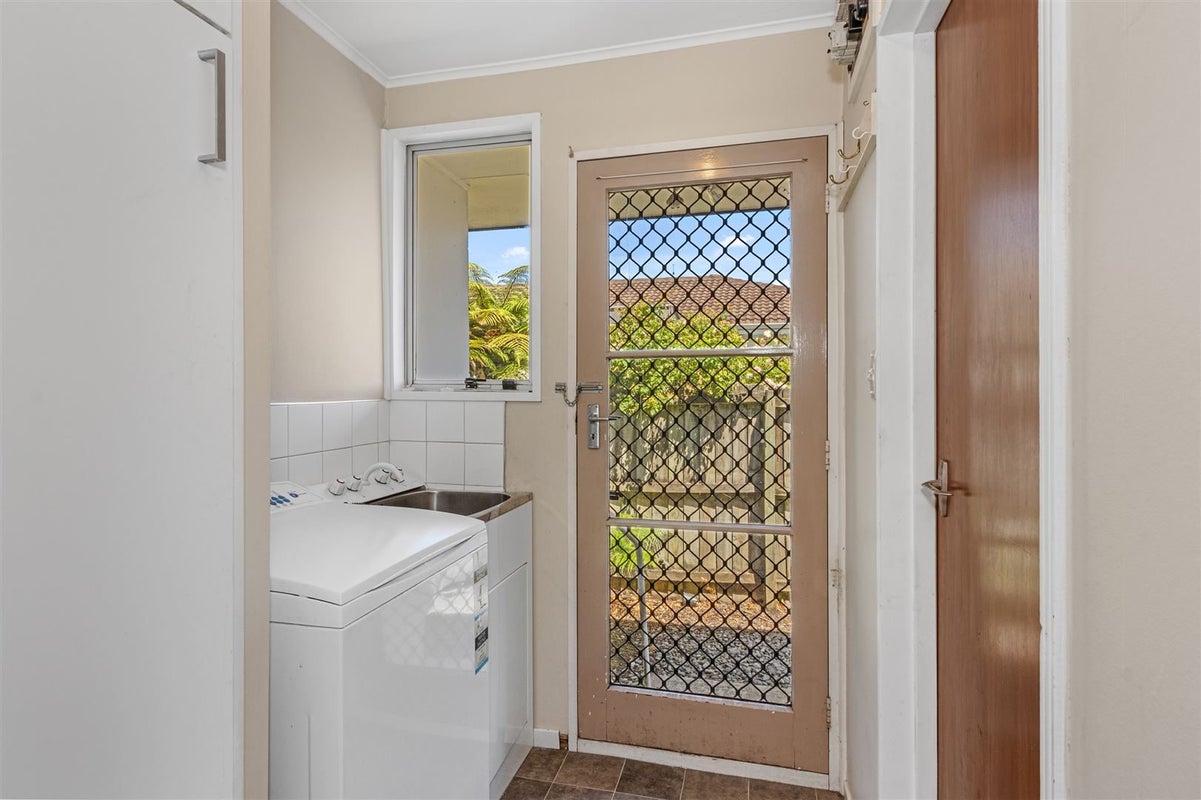 2/47 Chipping Lane, Redwood, Christchurch - Carousel 12