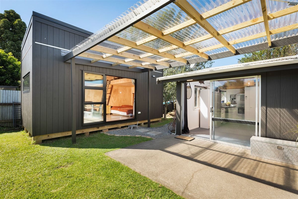 16B Athenree Road, Athenree, Katikati - Carousel 1