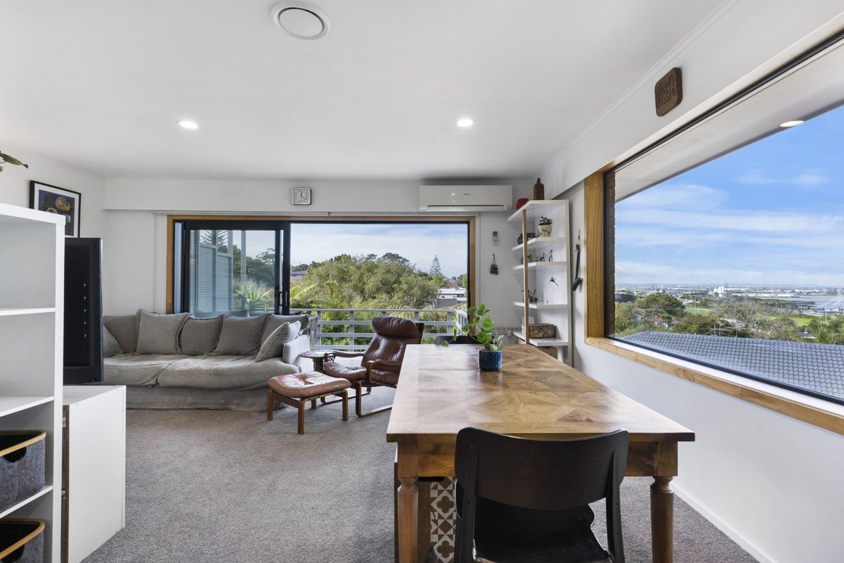 1/12 Impala Place, Hillsborough, Auckland - Carousel 2